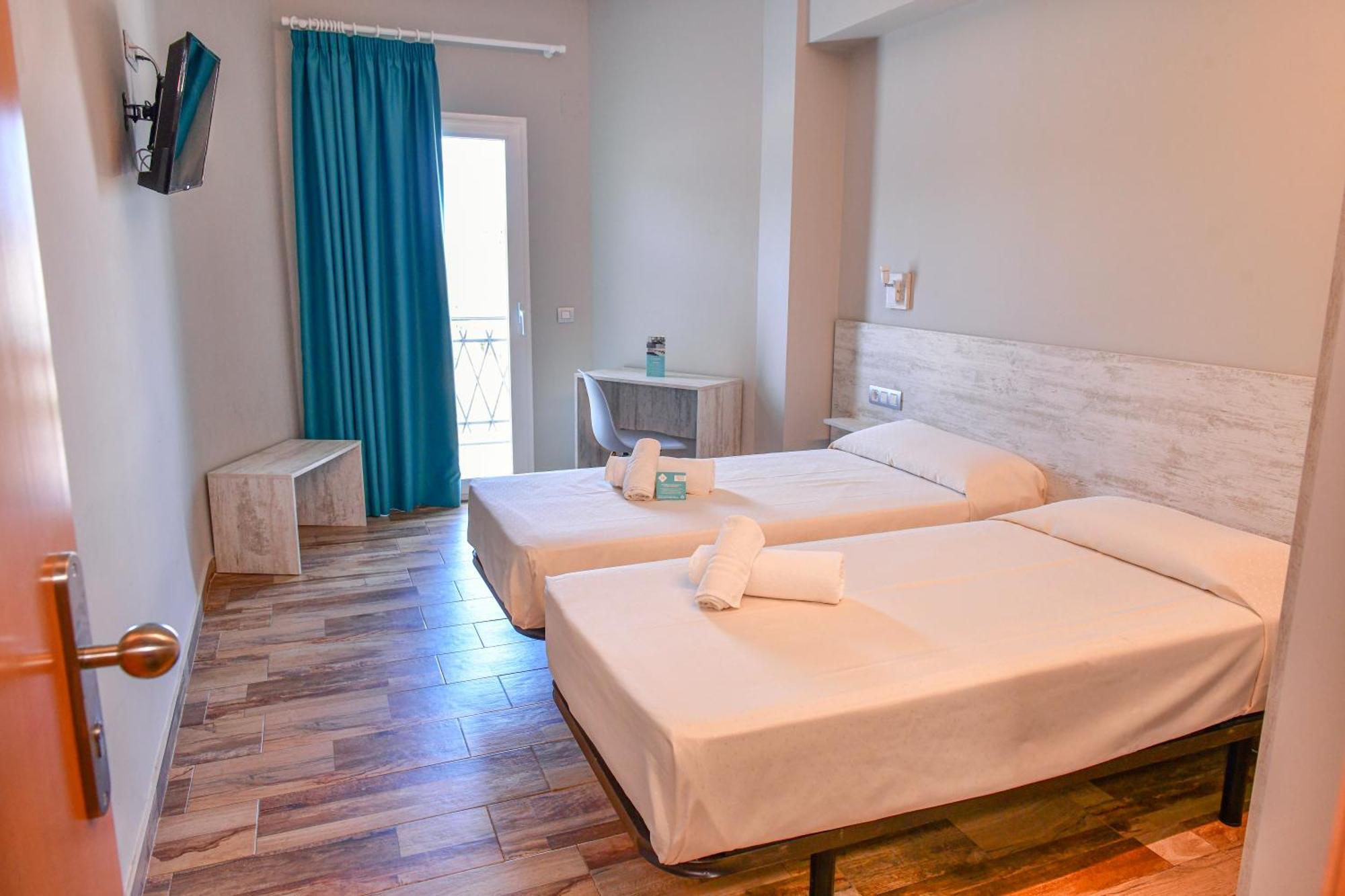 Te Mana Hotel Torreblanca Bagian luar foto