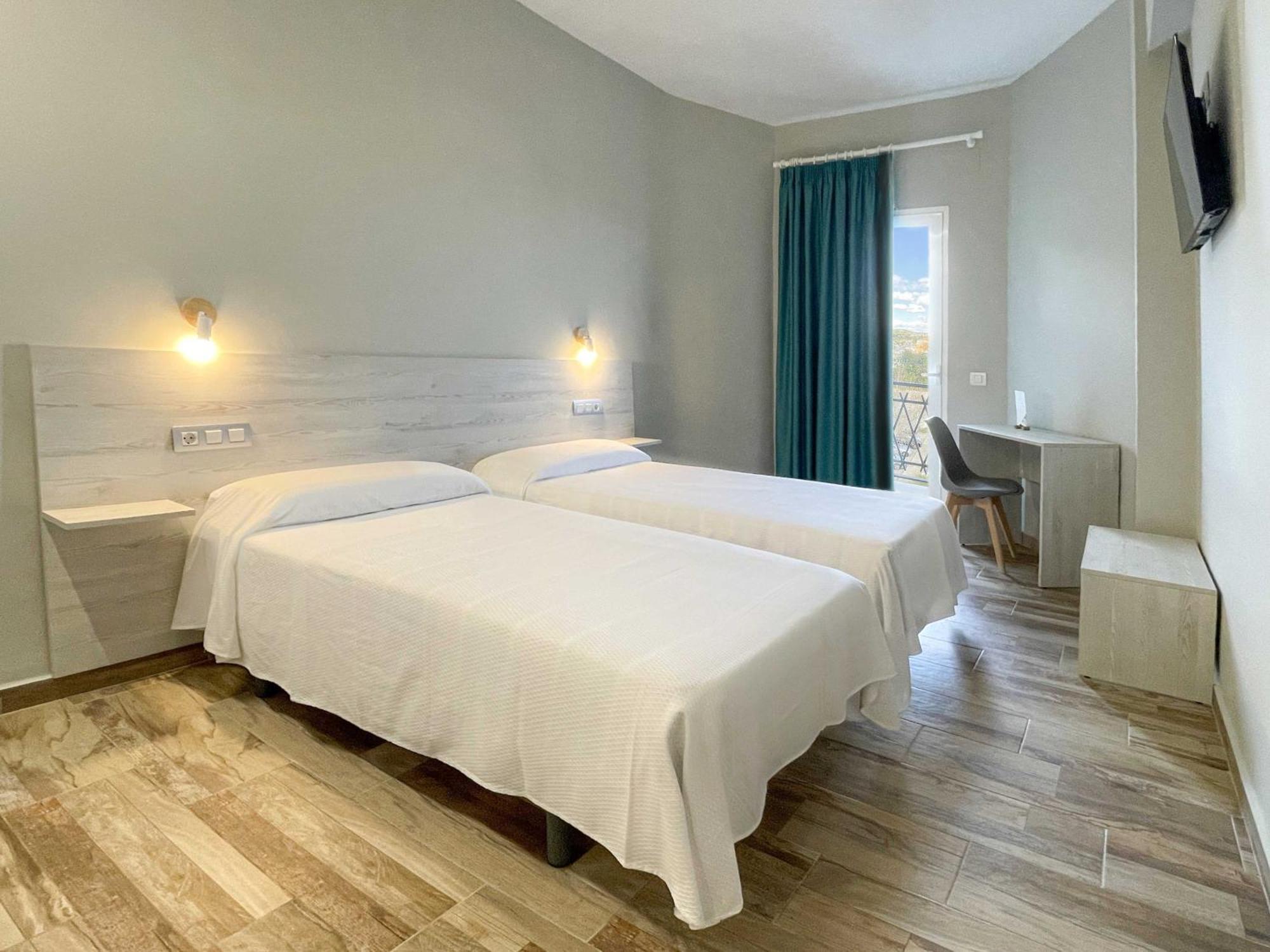 Te Mana Hotel Torreblanca Bagian luar foto