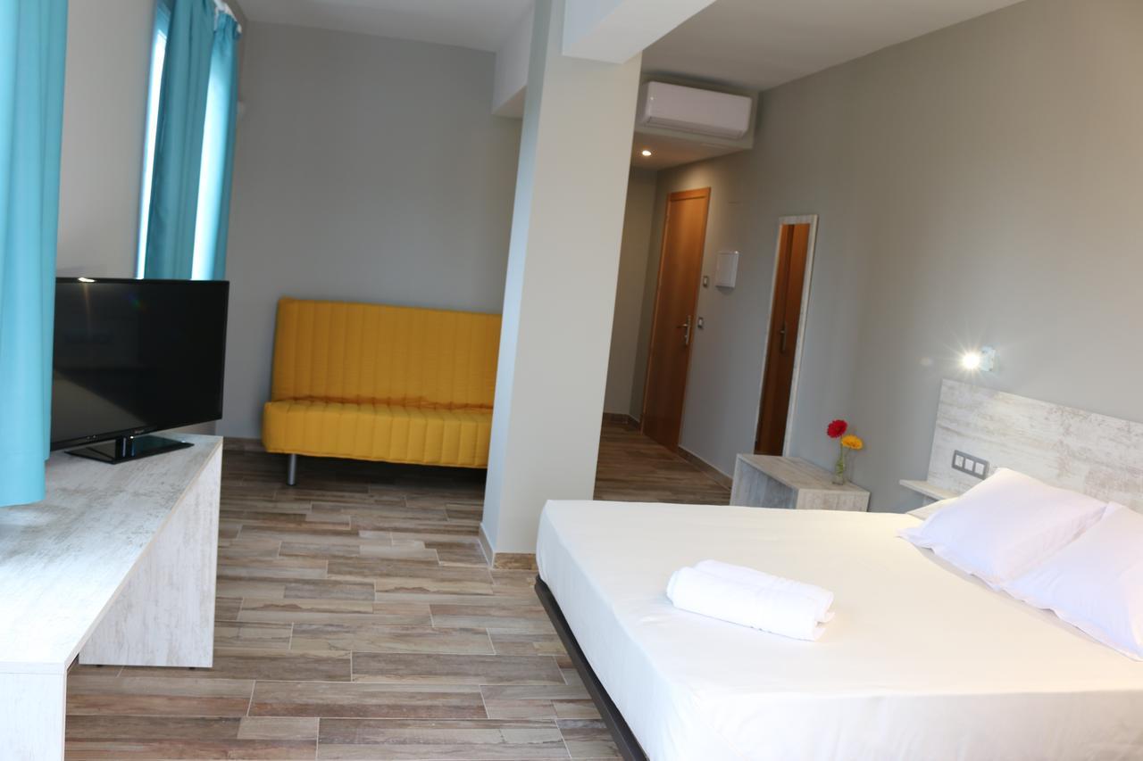 Te Mana Hotel Torreblanca Bagian luar foto